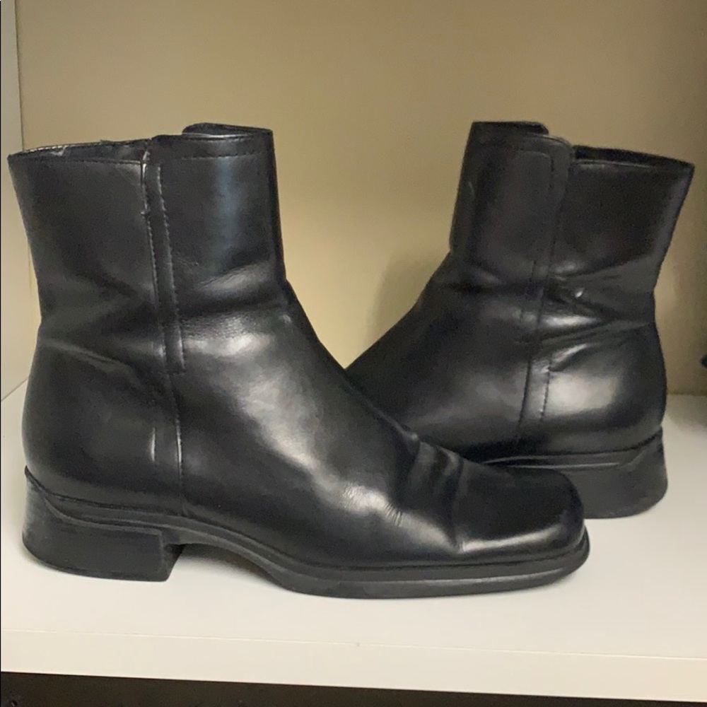 90s vintage Nine West Black  Chunky Heel Boot